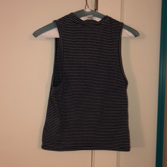 Forever 21 tank top - Picture 2 of 3